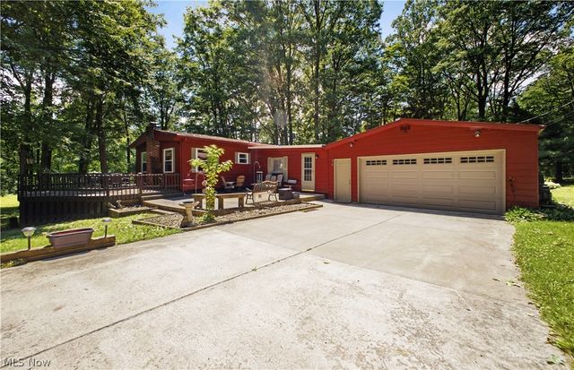 5018 Fairfield School Road, Columbiana, OH 44408
