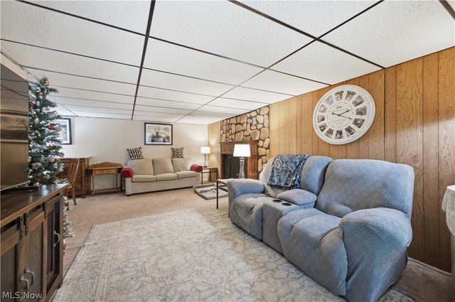 5018 Fairfield School Road, Columbiana, OH 44408