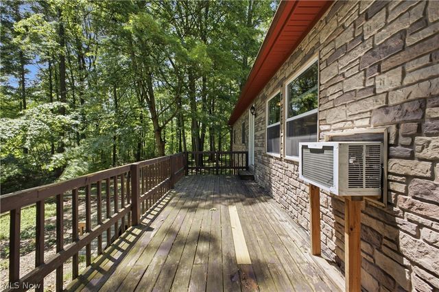 5018 Fairfield School Road, Columbiana, OH 44408