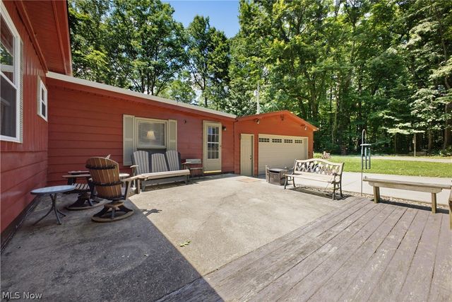5018 Fairfield School Road, Columbiana, OH 44408