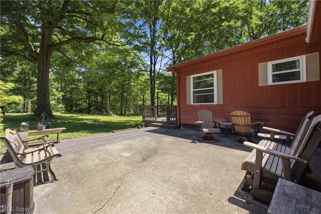 5018 Fairfield School Road, Columbiana, OH 44408