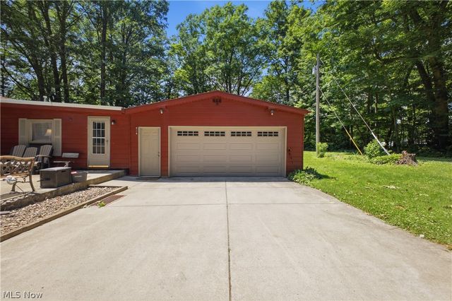 5018 Fairfield School Road, Columbiana, OH 44408