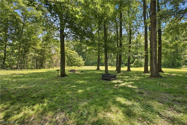 5018 Fairfield School Road, Columbiana, OH 44408