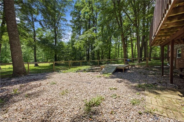 5018 Fairfield School Road, Columbiana, OH 44408