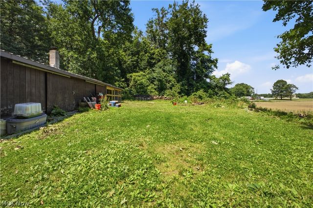 5018 Fairfield School Road, Columbiana, OH 44408
