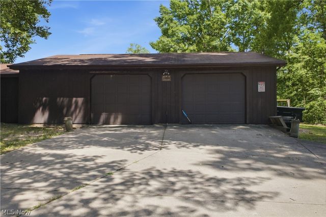 5018 Fairfield School Road, Columbiana, OH 44408