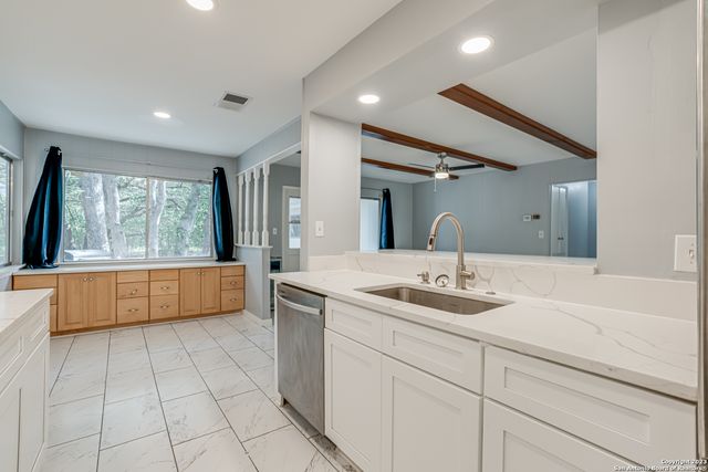 3551 Rock Creek Run, San Antonio, TX 78230