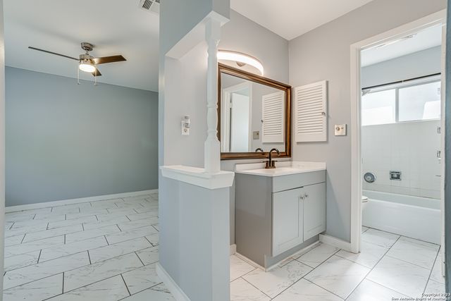 3551 Rock Creek Run, San Antonio, TX 78230