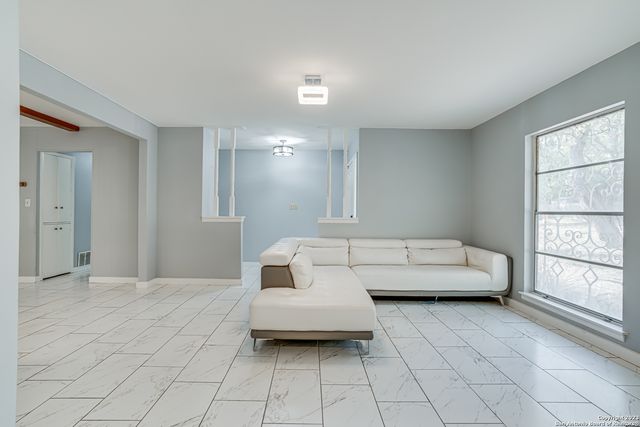 3551 Rock Creek Run, San Antonio, TX 78230