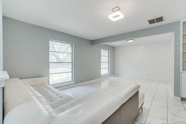 3551 Rock Creek Run, San Antonio, TX 78230