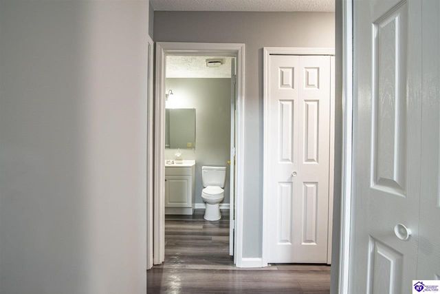 1362 Darlene Circle, Radcliff, KY 40160