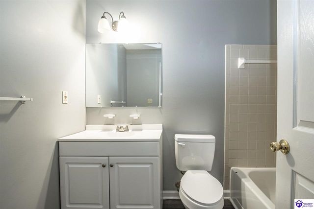 1362 Darlene Circle, Radcliff, KY 40160