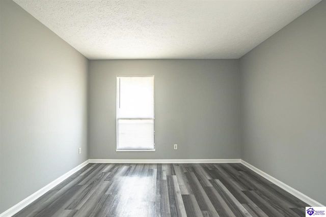 1362 Darlene Circle, Radcliff, KY 40160