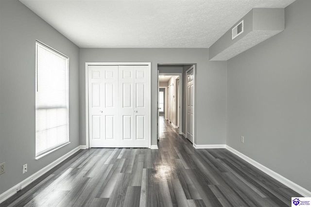 1362 Darlene Circle, Radcliff, KY 40160