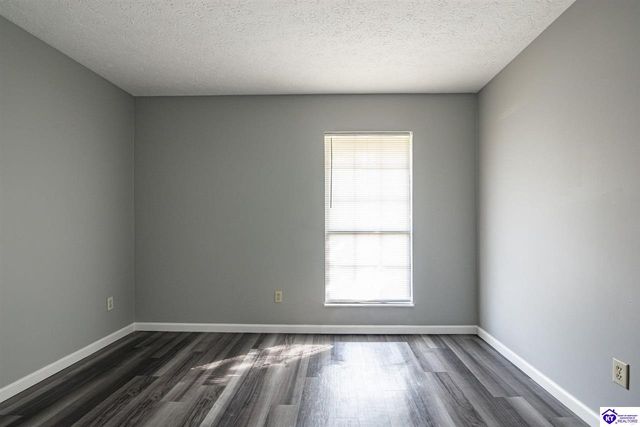 1362 Darlene Circle, Radcliff, KY 40160