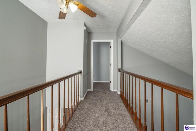 1362 Darlene Circle, Radcliff, KY 40160