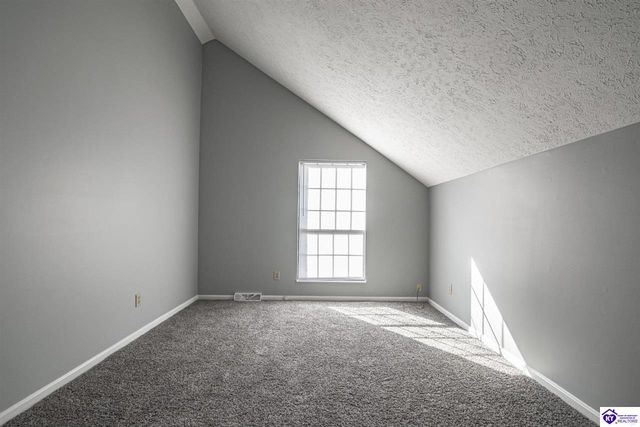 1362 Darlene Circle, Radcliff, KY 40160