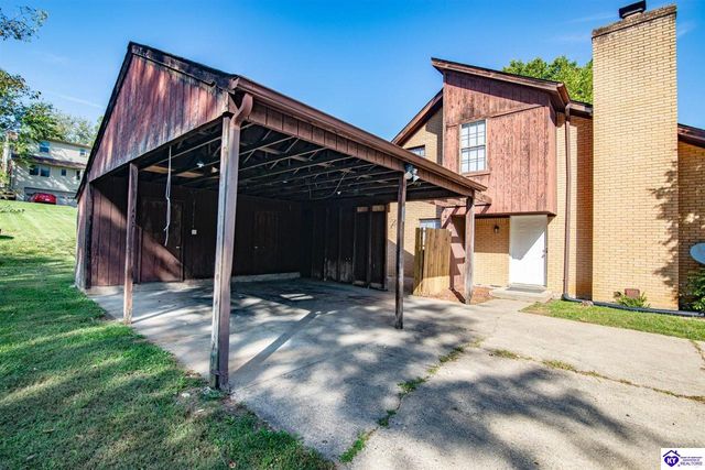 1362 Darlene Circle, Radcliff, KY 40160