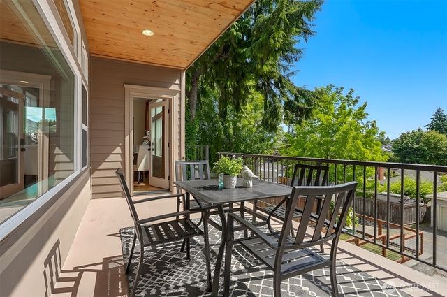 8018 31st Avenue NW, Seattle, WA 98117