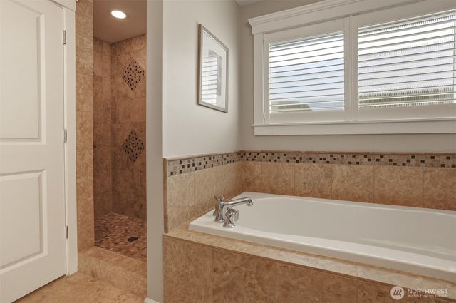 8018 31st Avenue NW, Seattle, WA 98117
