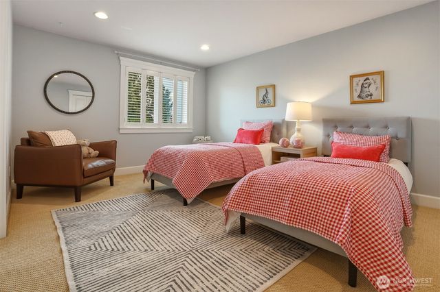 8018 31st Avenue NW, Seattle, WA 98117
