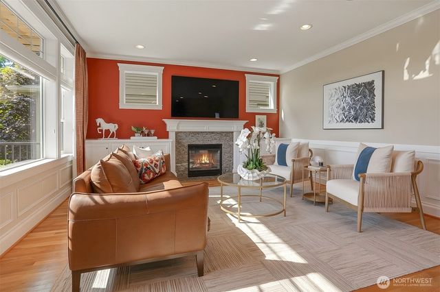 8018 31st Avenue NW, Seattle, WA 98117