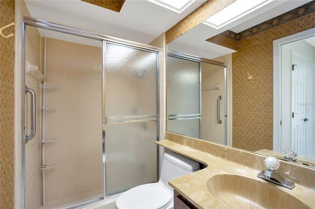 18807 TOURNAMENT TRAIL, Tampa, FL 33647
