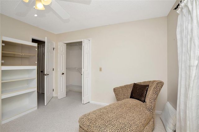 18807 TOURNAMENT TRAIL, Tampa, FL 33647