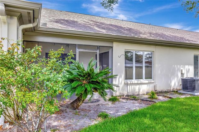 18807 TOURNAMENT TRAIL, Tampa, FL 33647