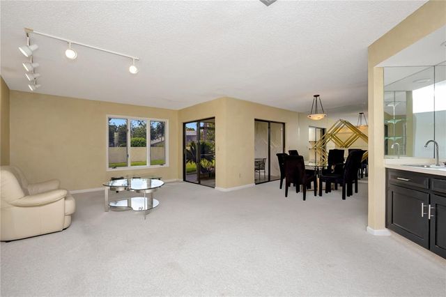 18807 TOURNAMENT TRAIL, Tampa, FL 33647