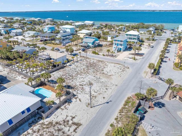 300 Avenida 23, Pensacola Beach, FL 32561
