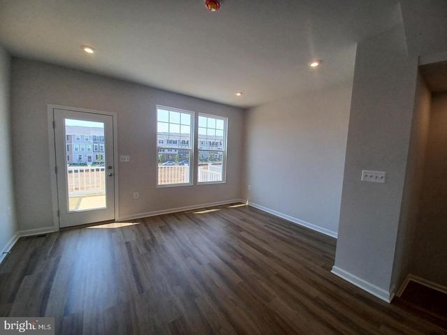 182 COOLIDGE AVE, Ranson, WV 25438