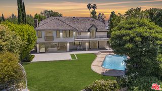 15515 Collina Strada, Los Angeles, CA 90077