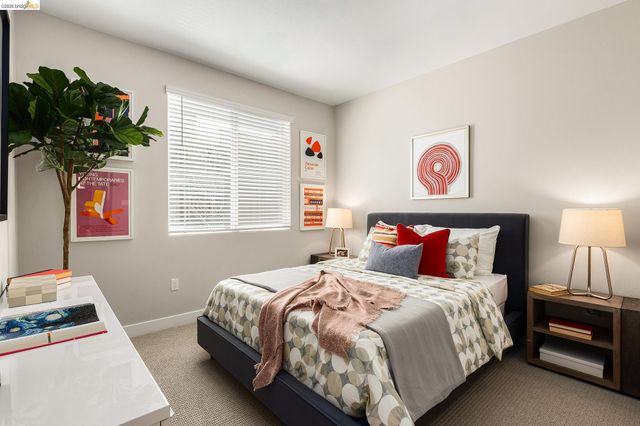28970 Parkridge Loop 118, Hayward, CA 94544