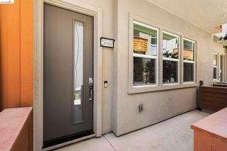 28970 Parkridge Loop 118, Hayward, CA 94544