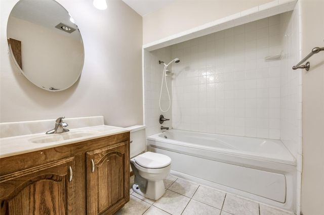 1525 Meandering Way, Garland, TX 75040