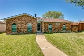 1525 Meandering Way, Garland, TX 75040