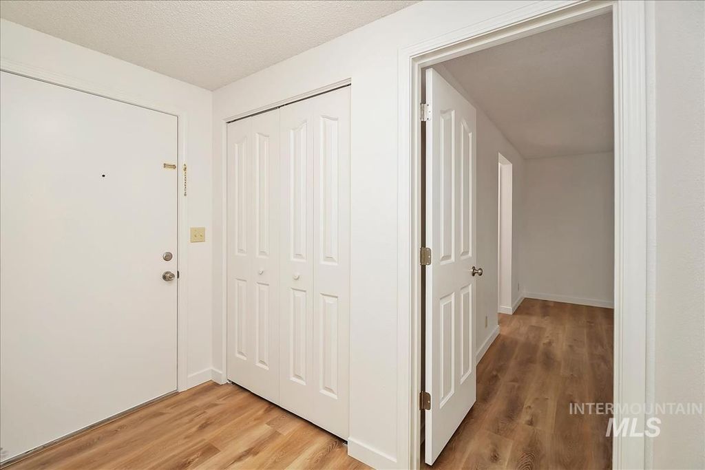 3719 S Gekeler Ln 41, Boise, ID 83706 photo 4