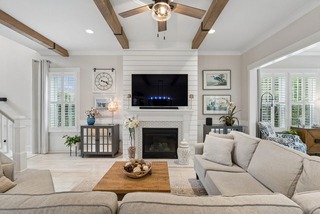 2898 Clearwater Drive, Mount Pleasant, SC 29466