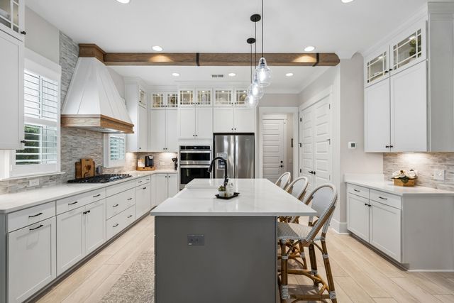2898 Clearwater Drive, Mount Pleasant, SC 29466