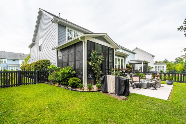 2898 Clearwater Drive, Mount Pleasant, SC 29466