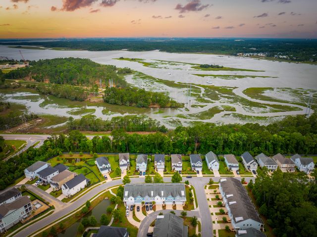 2898 Clearwater Drive, Mount Pleasant, SC 29466