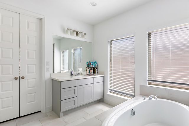 8499 International Falls Drive, Porter, TX 77365