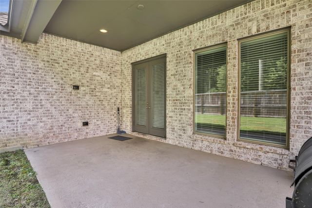 8499 International Falls Drive, Porter, TX 77365