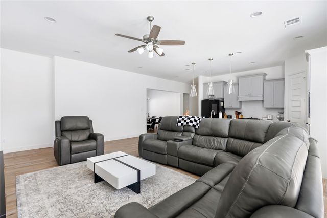 8499 International Falls Drive, Porter, TX 77365