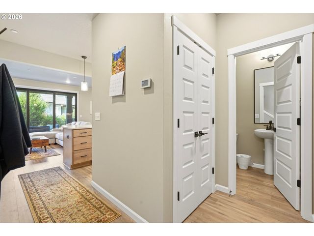 6950 Ne 131ST Way, Vancouver, WA 98686