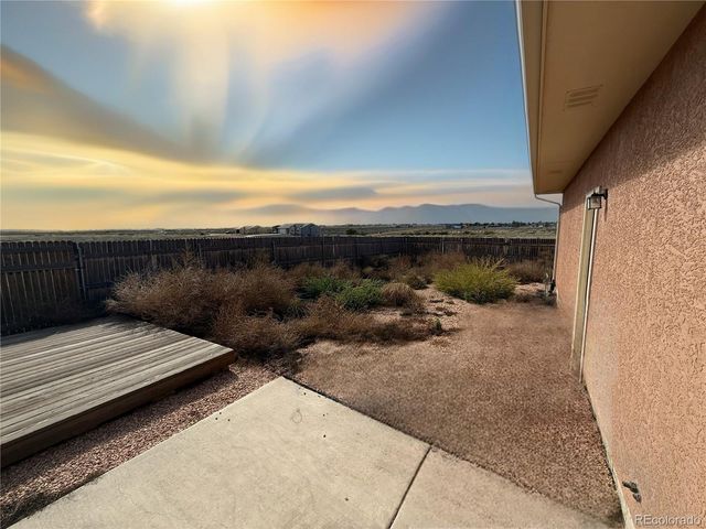 1676 E Parlin Drive, Pueblo West, CO 81007