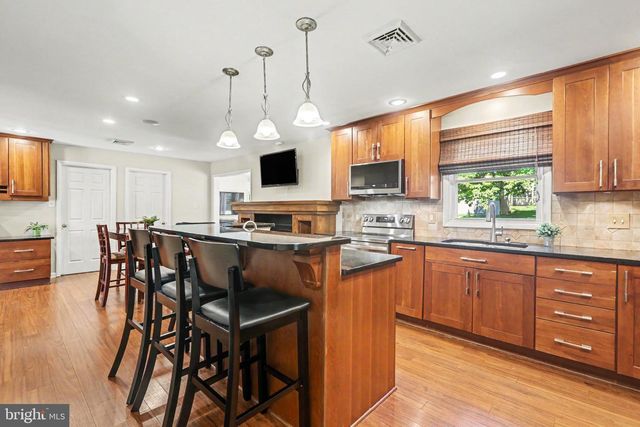 501 BENYOU LN, New Cumberland, PA 17070