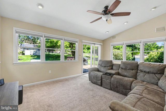 501 BENYOU LN, New Cumberland, PA 17070