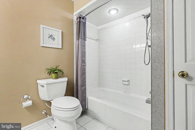 501 BENYOU LN, New Cumberland, PA 17070